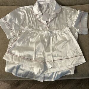 Silk bride pjs! Short sleeved size medium